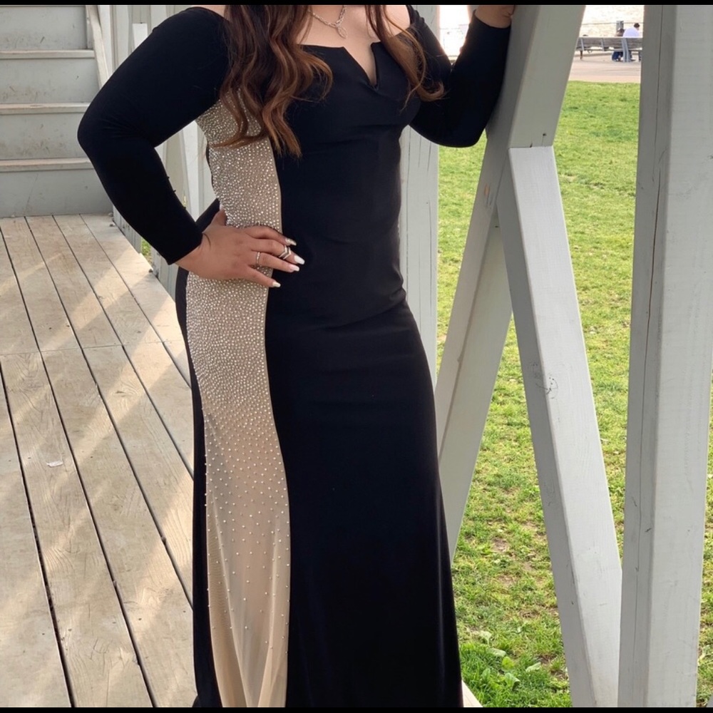 Long Sleeve Black Prom Dress